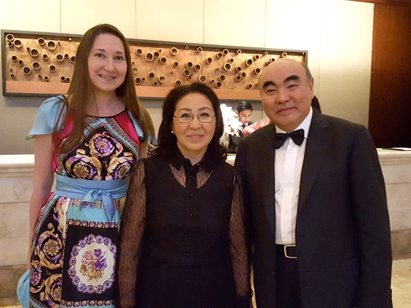 N. Bronzova Suria Queen Gala Kuala Lumpur 2020