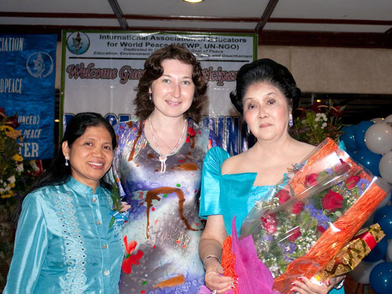 N. Bronzova Suria Queen Gala Kuala Lumpur 2020